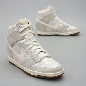 Nike Ladies 9.5 Dunk SKY HI Metallic Luster Pearl Hidden Wedge Heels 585560-003